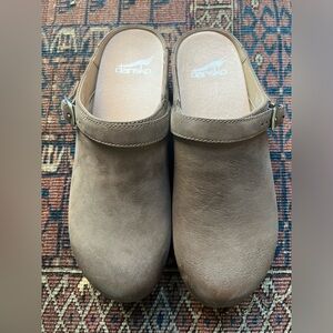 Dansko Clogs Womens Size EU 38 US 8.5 Brown  Leather Mules Shoes Slingback